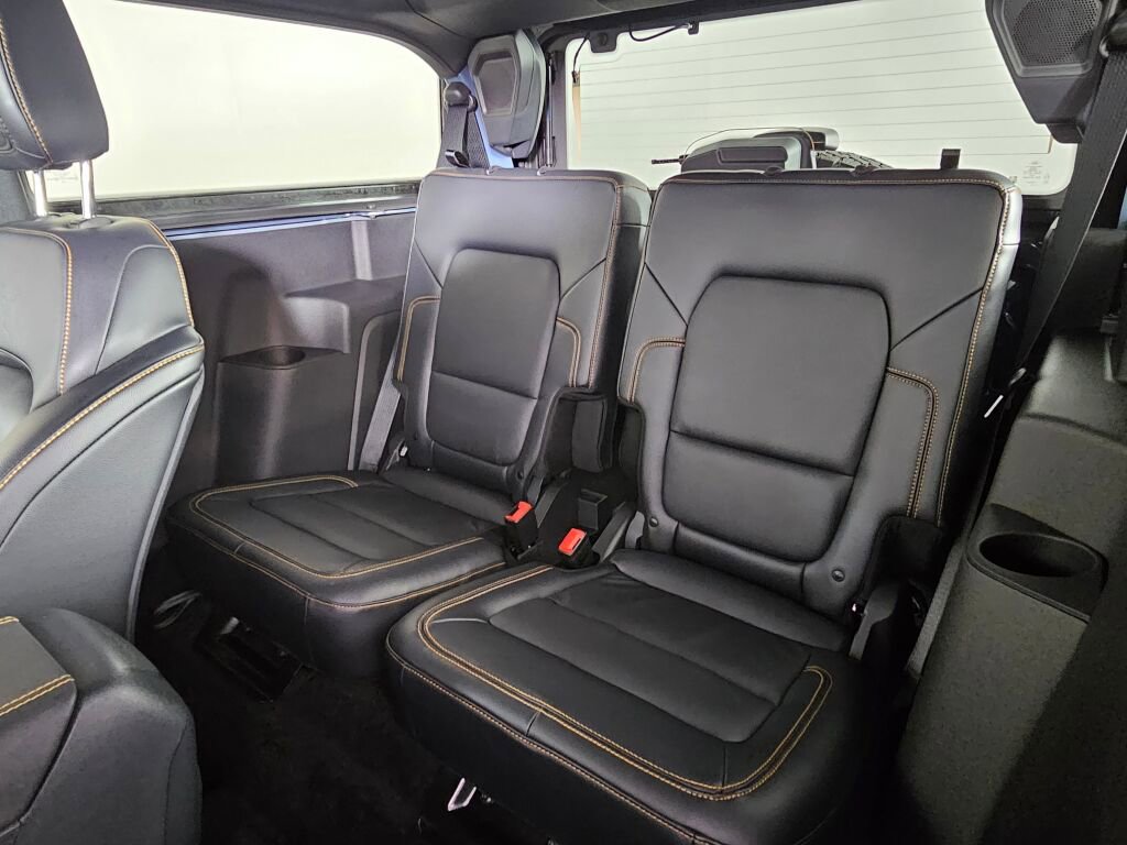 Used 2024 Ford Bronco Badlands image 32