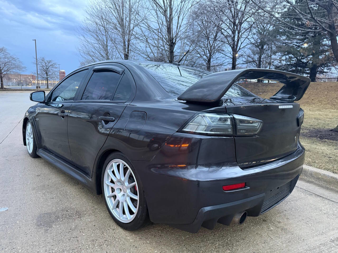 Used 2015 Mitsubishi Lancer Evolution GSR image 4