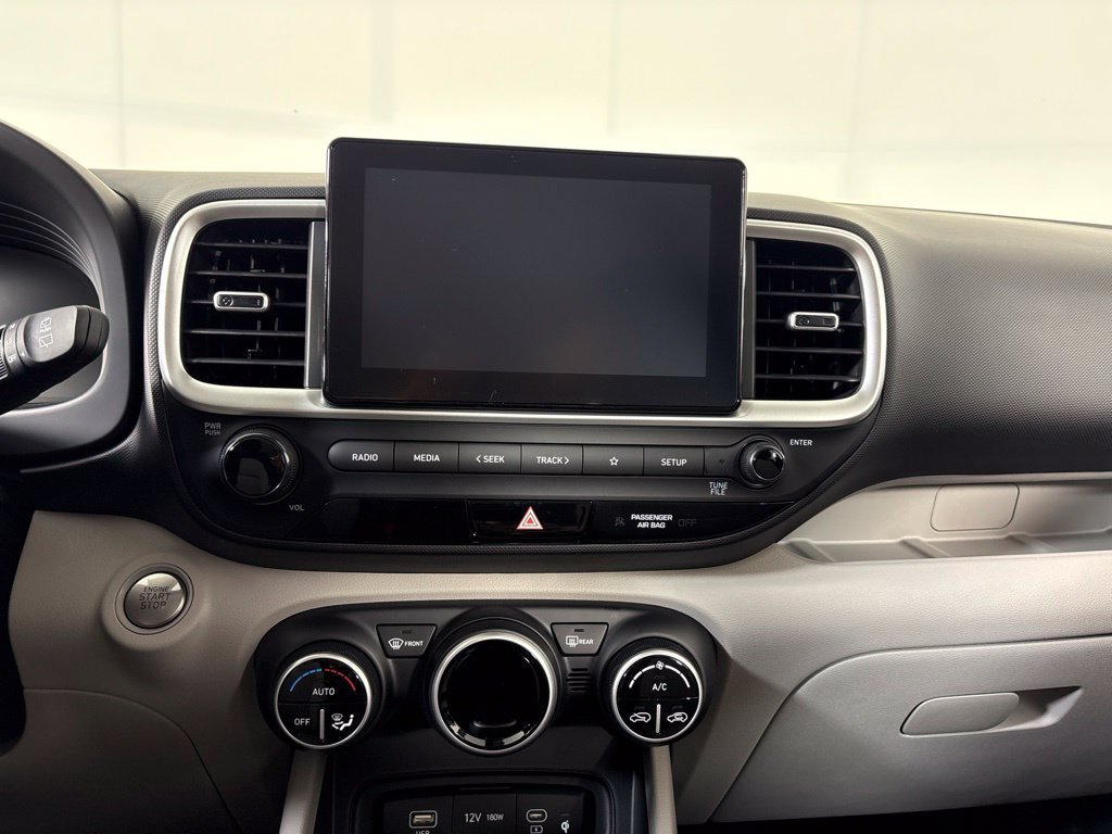 New 2026 Hyundai Venue SEL FWD image 23