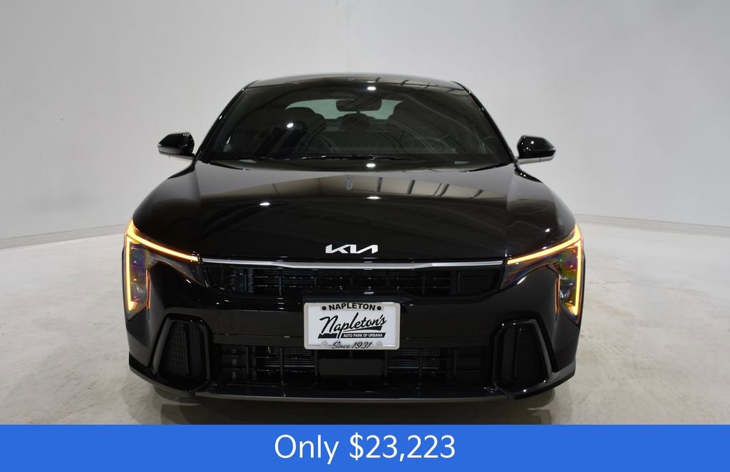 New 2025 Kia K4 GT-Line image 2