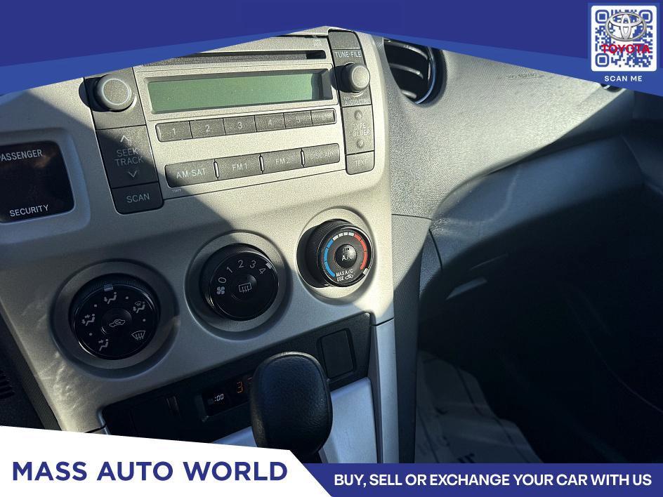 Used 2010 Toyota Matrix image 12