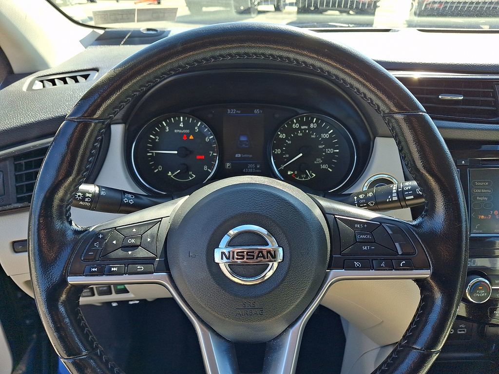 Used 2020 Nissan Rogue Sport SV w/ All-Weather Package AWD/4WD image 19