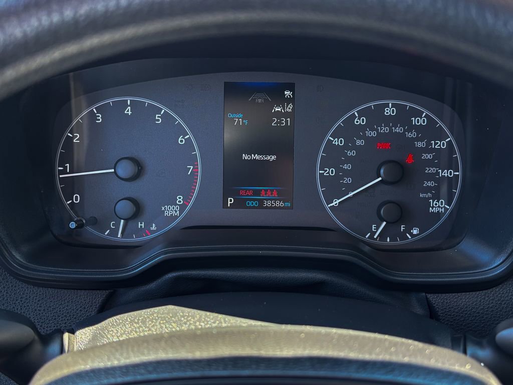 Used 2025 Toyota Corolla LE FWD image 28