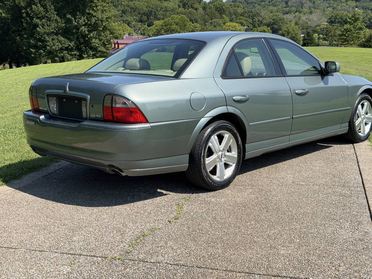 Used 2006 Lincoln LS RWD image 18