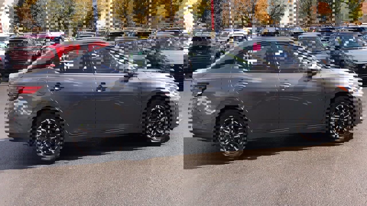 New 2025 Nissan Sentra SV w/ All-Weather Package image 9