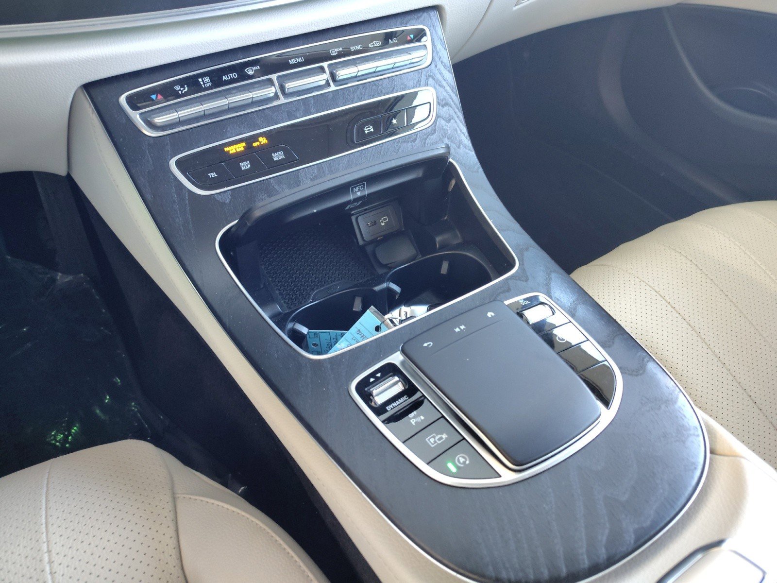 Used 2022 Mercedes-Benz E 350 Sedan image 15