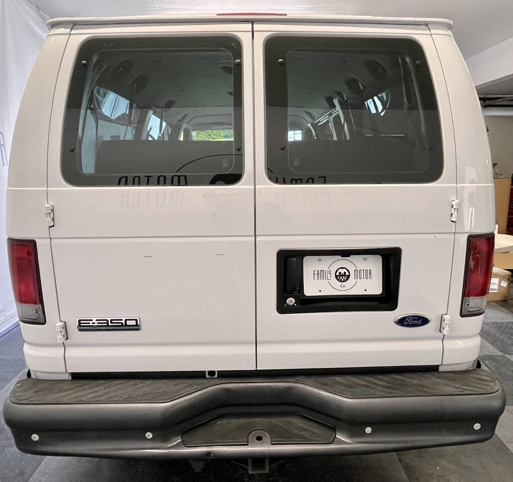 Used 2006 Ford E-350 and Econoline 350 XLT image 3