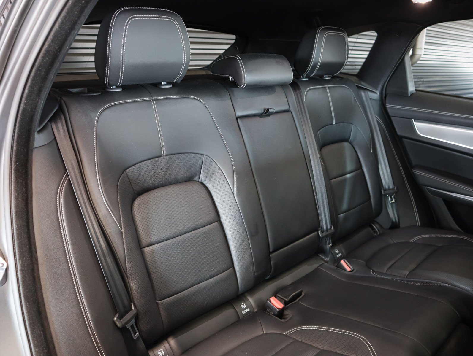 Used 2024 Jaguar F-PACE R-Dynamic S AWD/4WD image 8