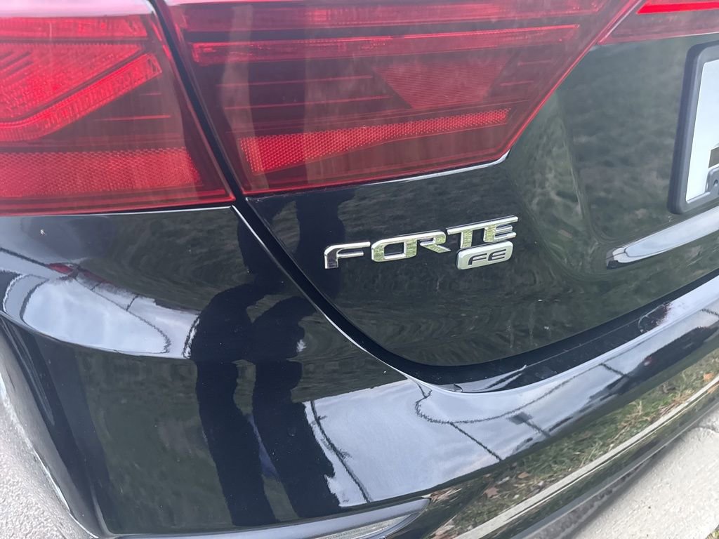 Used 2020 Kia Forte Sedan image 11