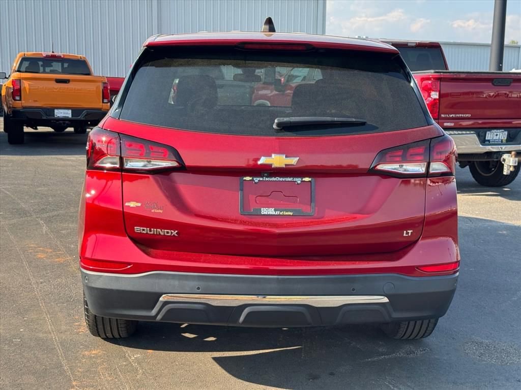 Used 2023 Chevrolet Equinox LT image 4