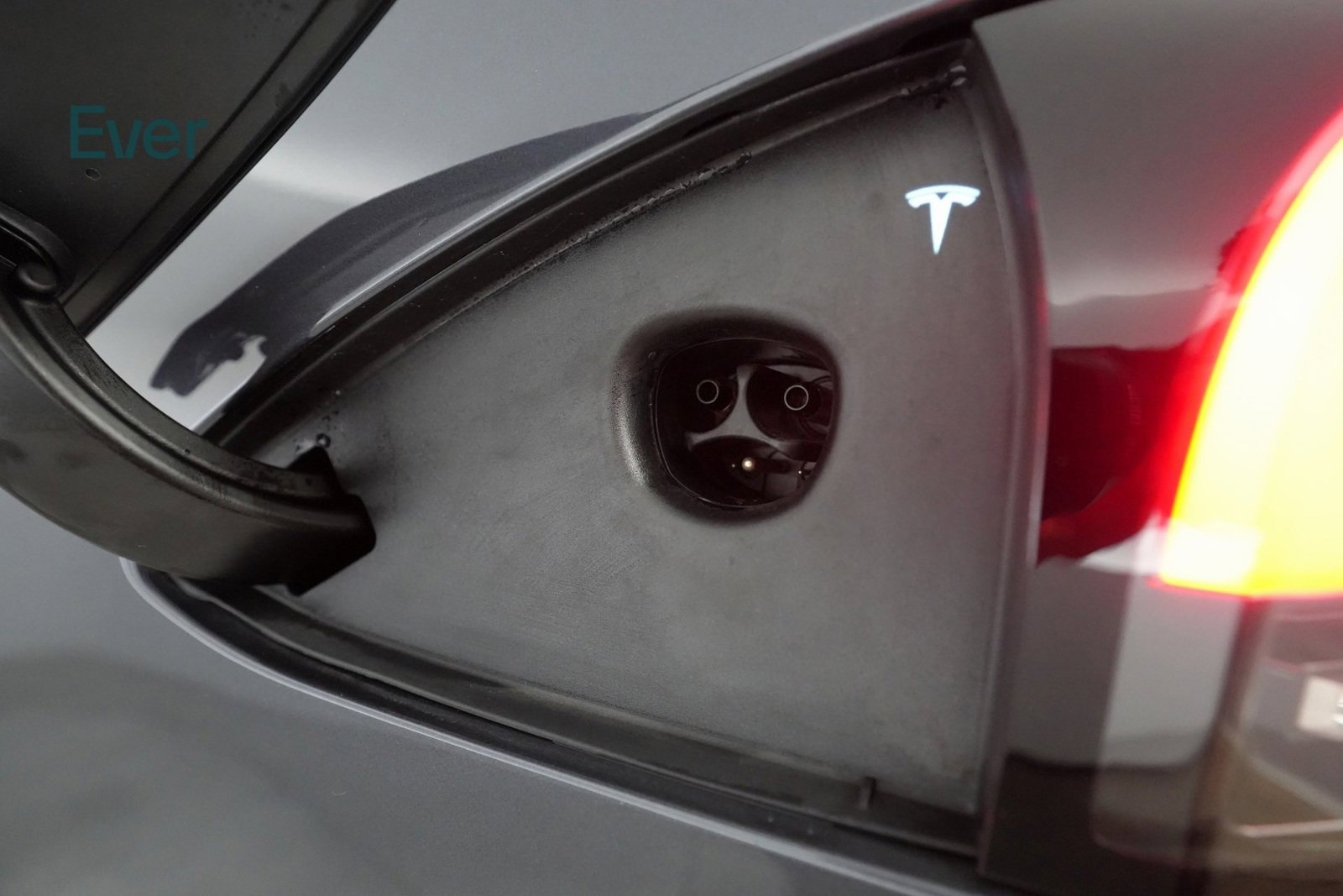 Used 2023 Tesla Model S image 24