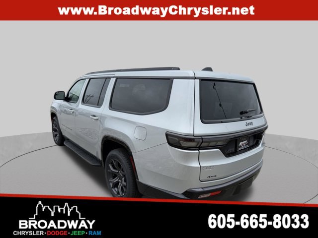 New 2026 Jeep Grand Wagoneer L Limited AWD/4WD image 8