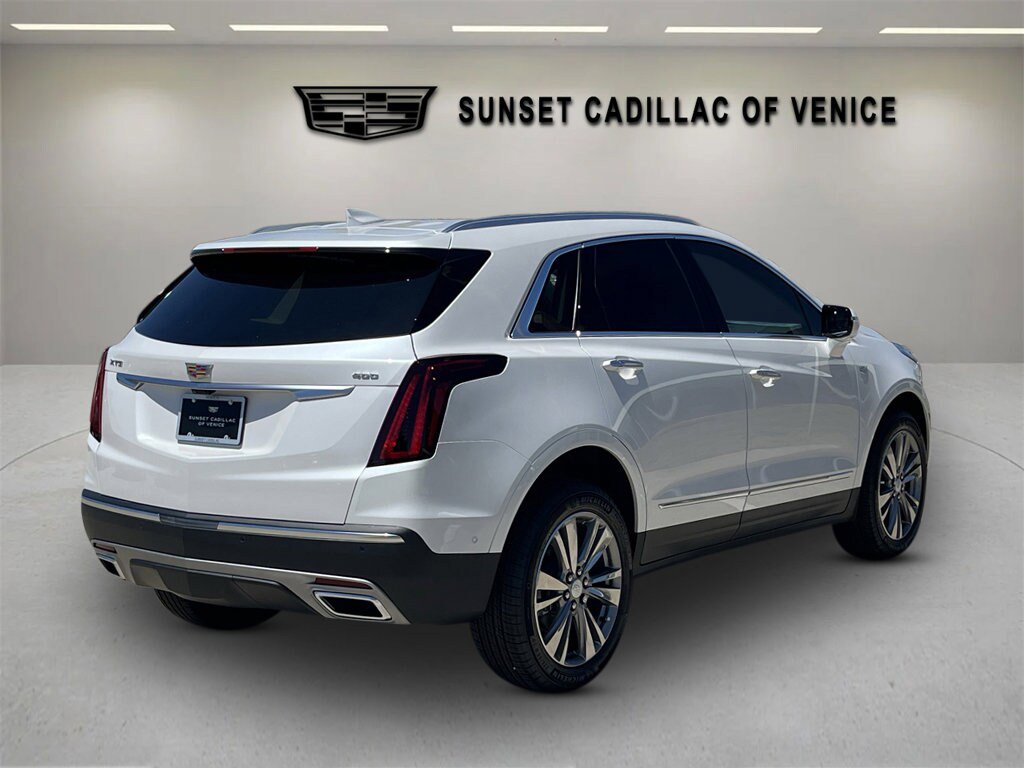 New 2026 Cadillac XT5 Premium Luxury w/ Driver Assist Package FWD image 3