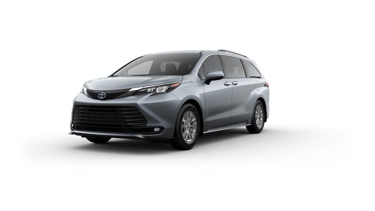 New 2025 Toyota Sienna XLE