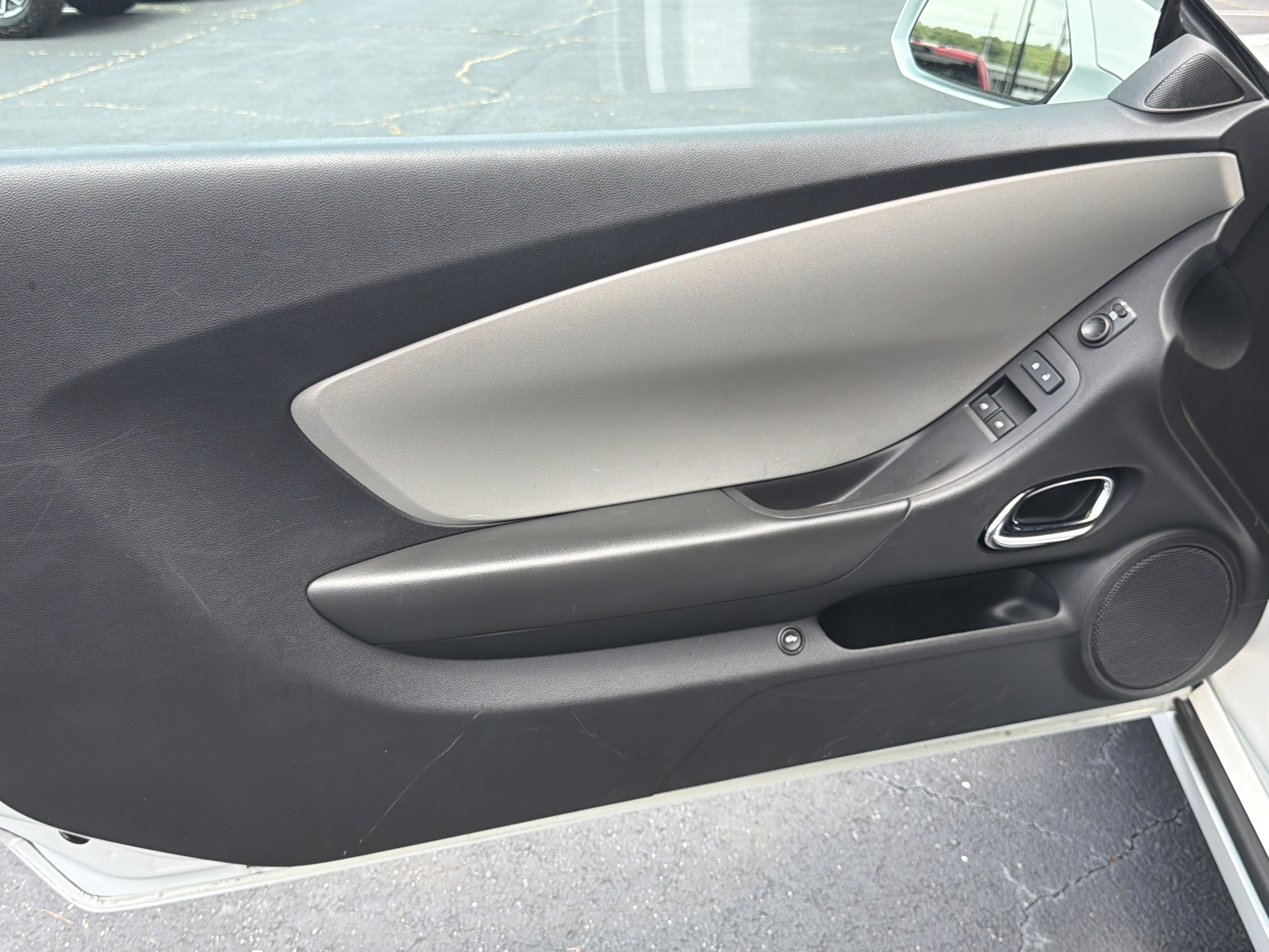 Used 2015 Chevrolet Camaro LS RWD image 12