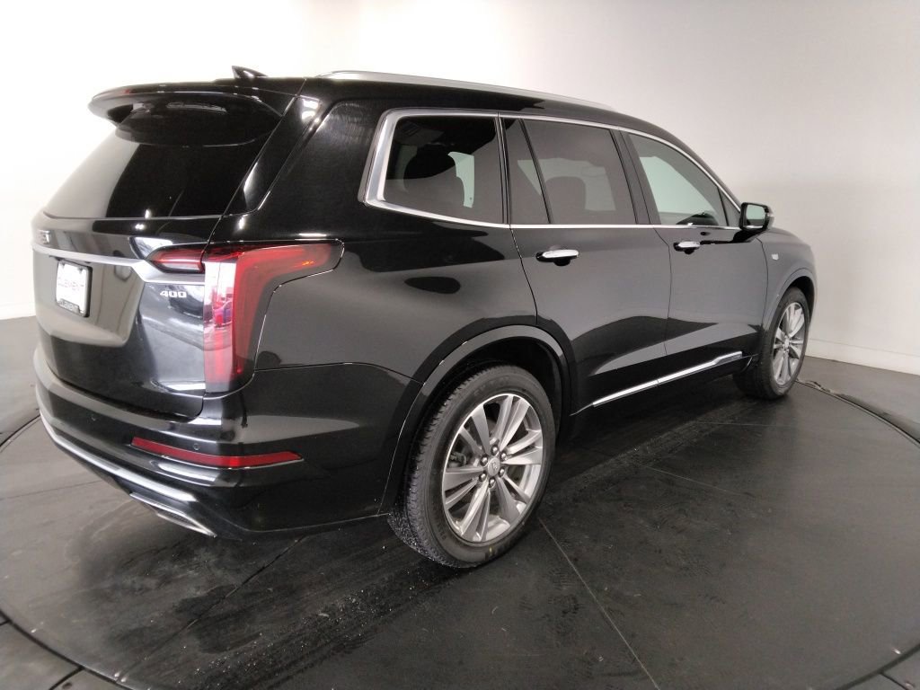 Used 2022 Cadillac XT6 Premium Luxury image 5