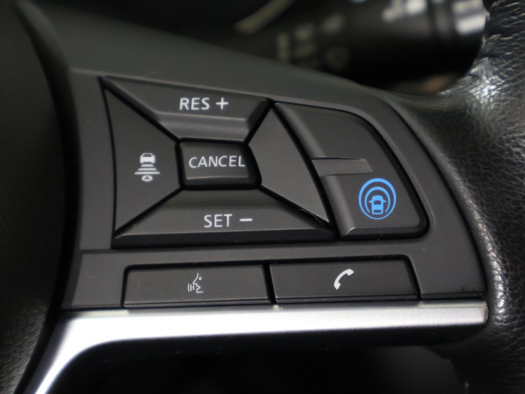 Used 2022 Nissan Rogue Sport SV w/ Technology Package image 43