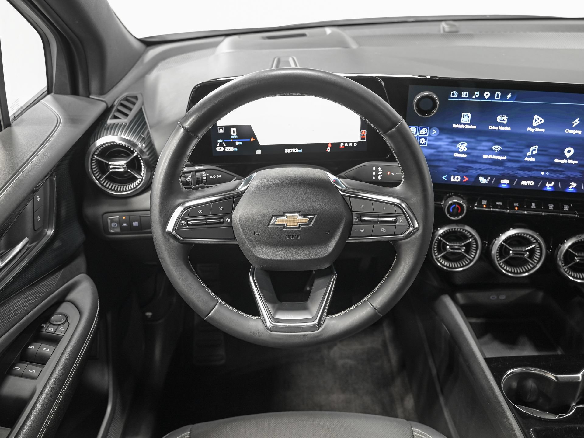 Used 2024 Chevrolet Blazer EV LT AWD/4WD image 17