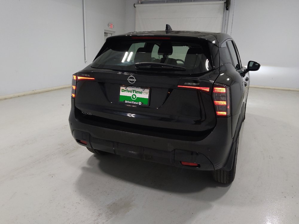 Used 2025 Nissan Kicks S FWD image 7