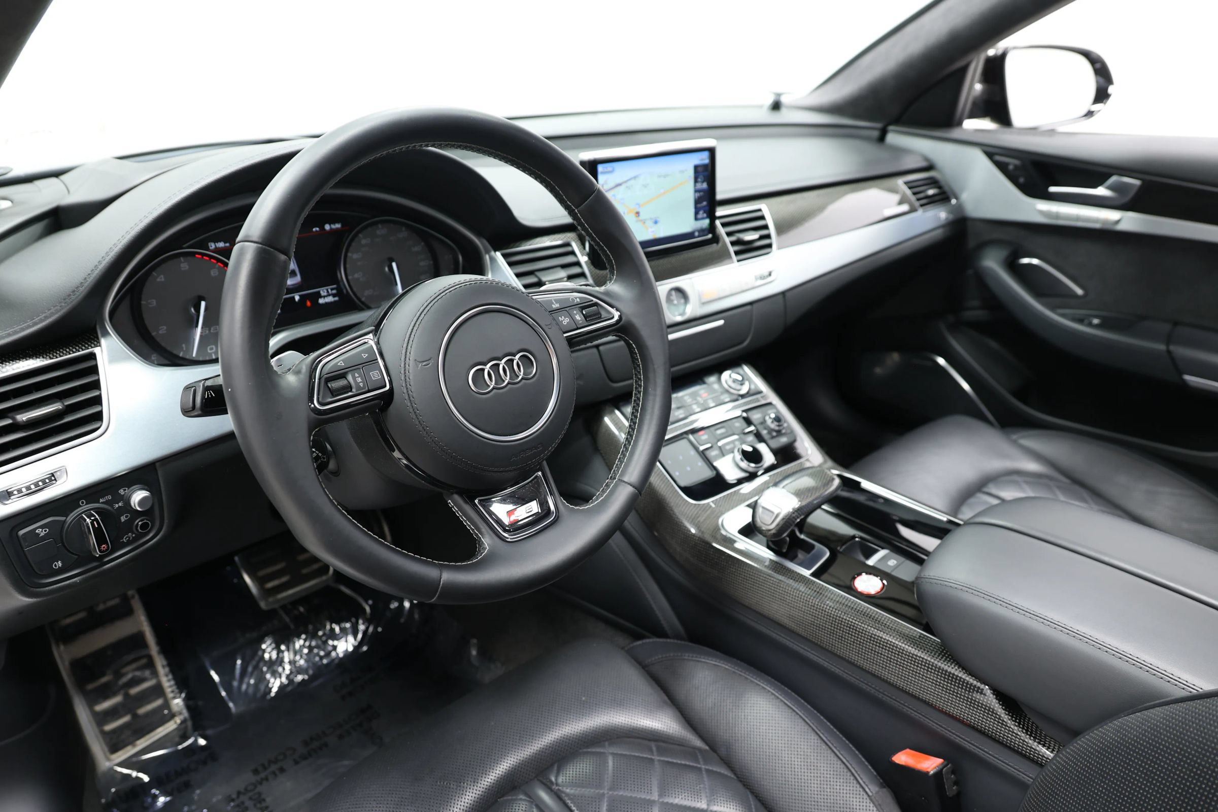 Used 2016 Audi S8 Plus AWD/4WD image 2