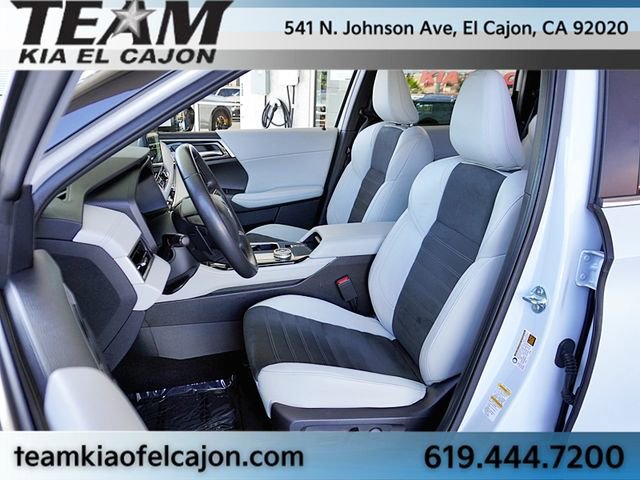 Used 2025 Mitsubishi Outlander SE AWD/4WD image 16