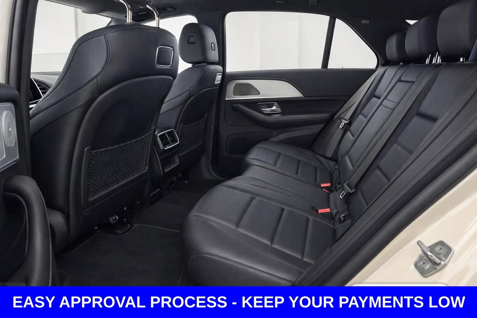 Used 2020 Mercedes-Benz GLE 350 4MATIC w/ Premium Package image 17