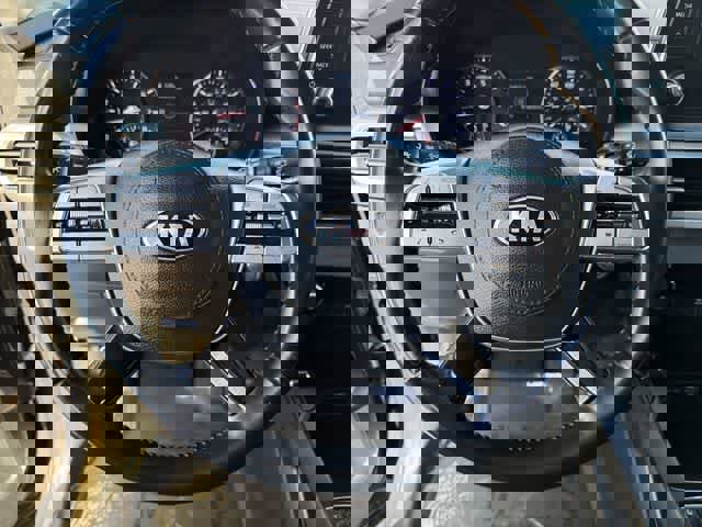 Used 2020 Kia Telluride S w/ S 8 Passenger Seating Package image 21