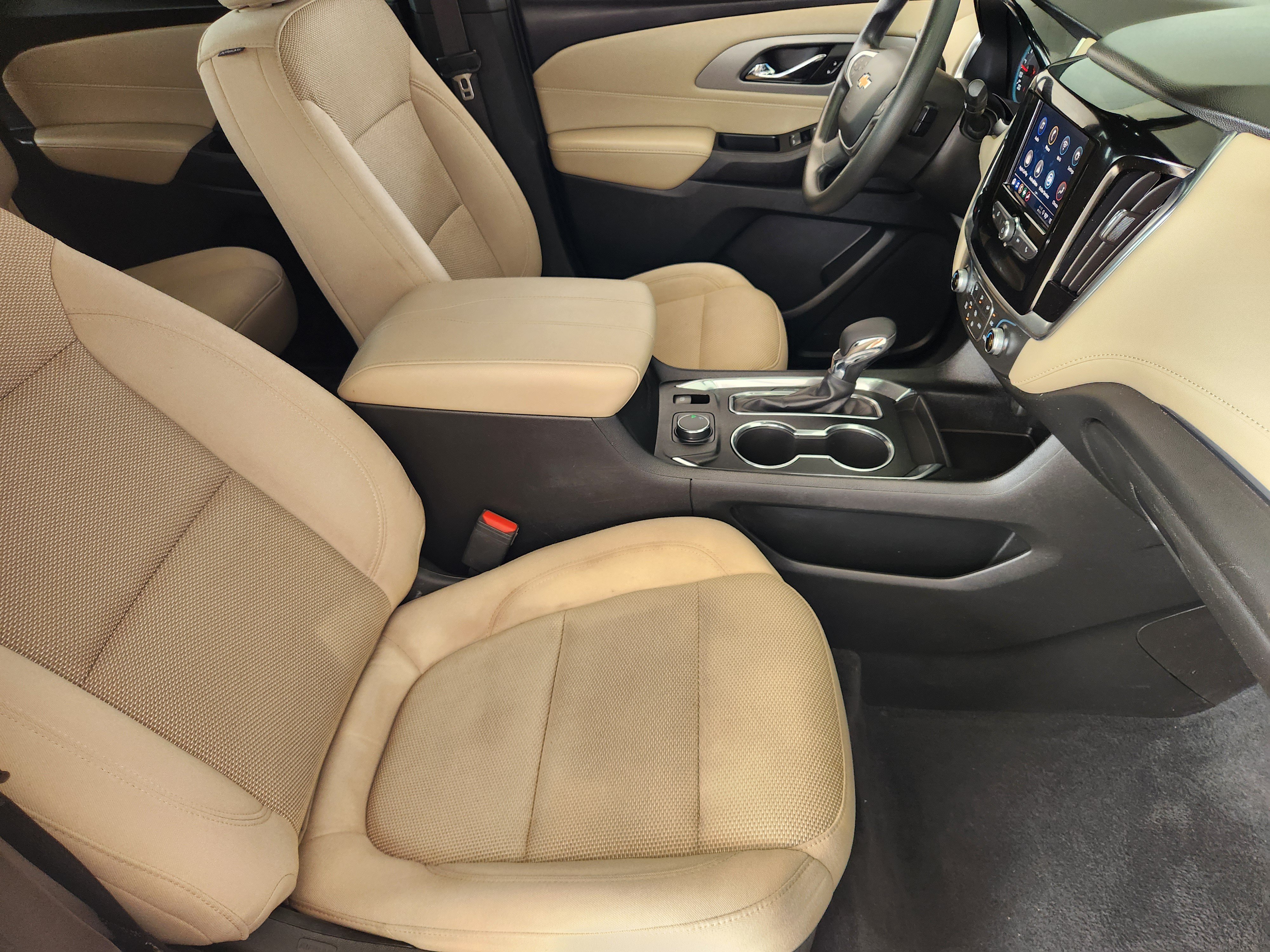 Certified 2023 Chevrolet Traverse LS FWD image 14