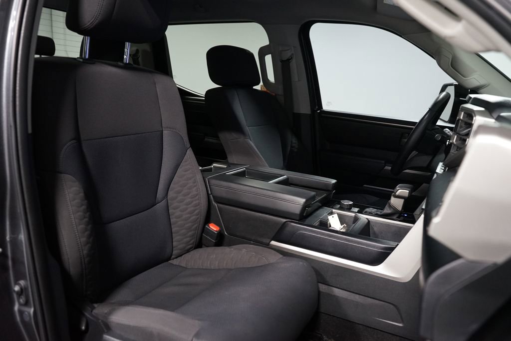 Used 2022 Toyota Tundra SR5 w/ Convenience Package image 29