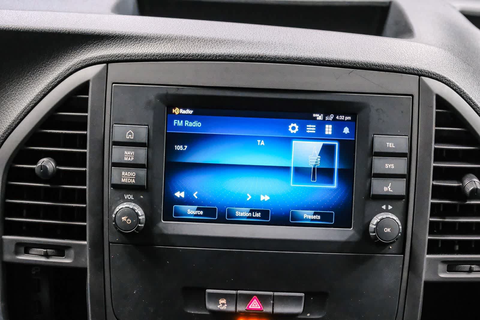 Used 2021 Mercedes-Benz Metris image 17