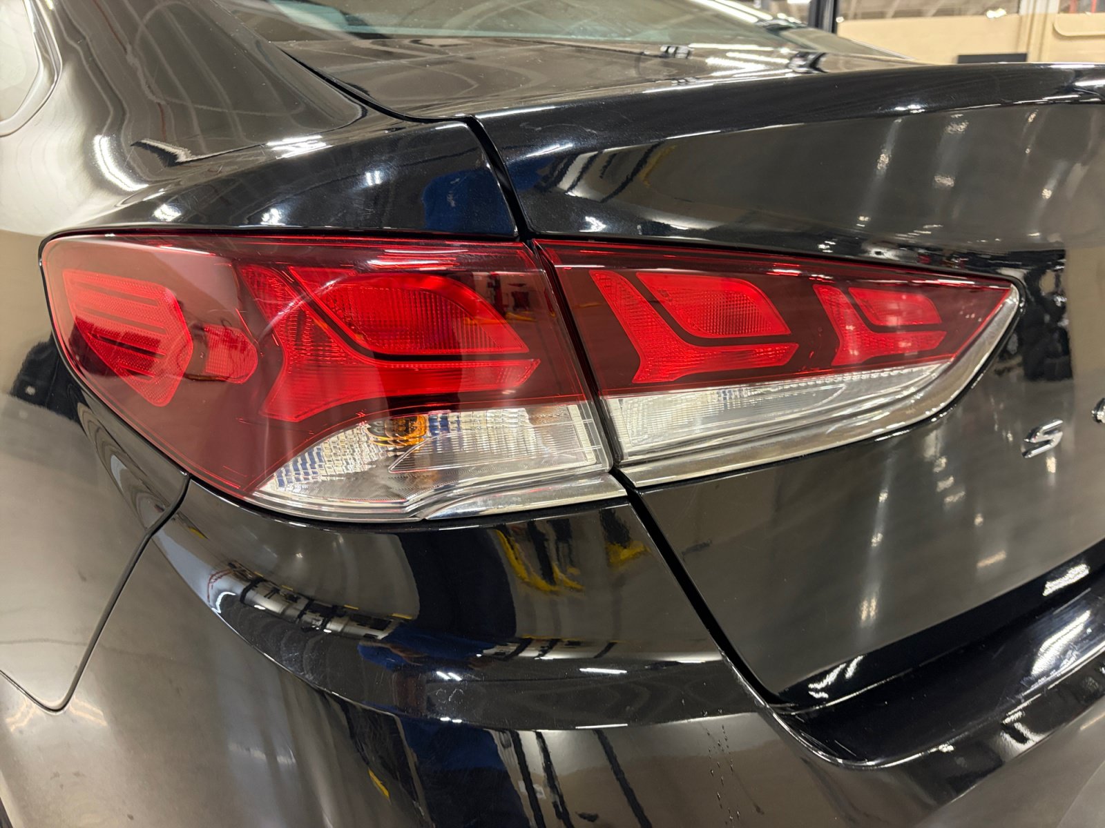 Used 2018 Hyundai Sonata Sport w/ Cargo Package FWD image 30