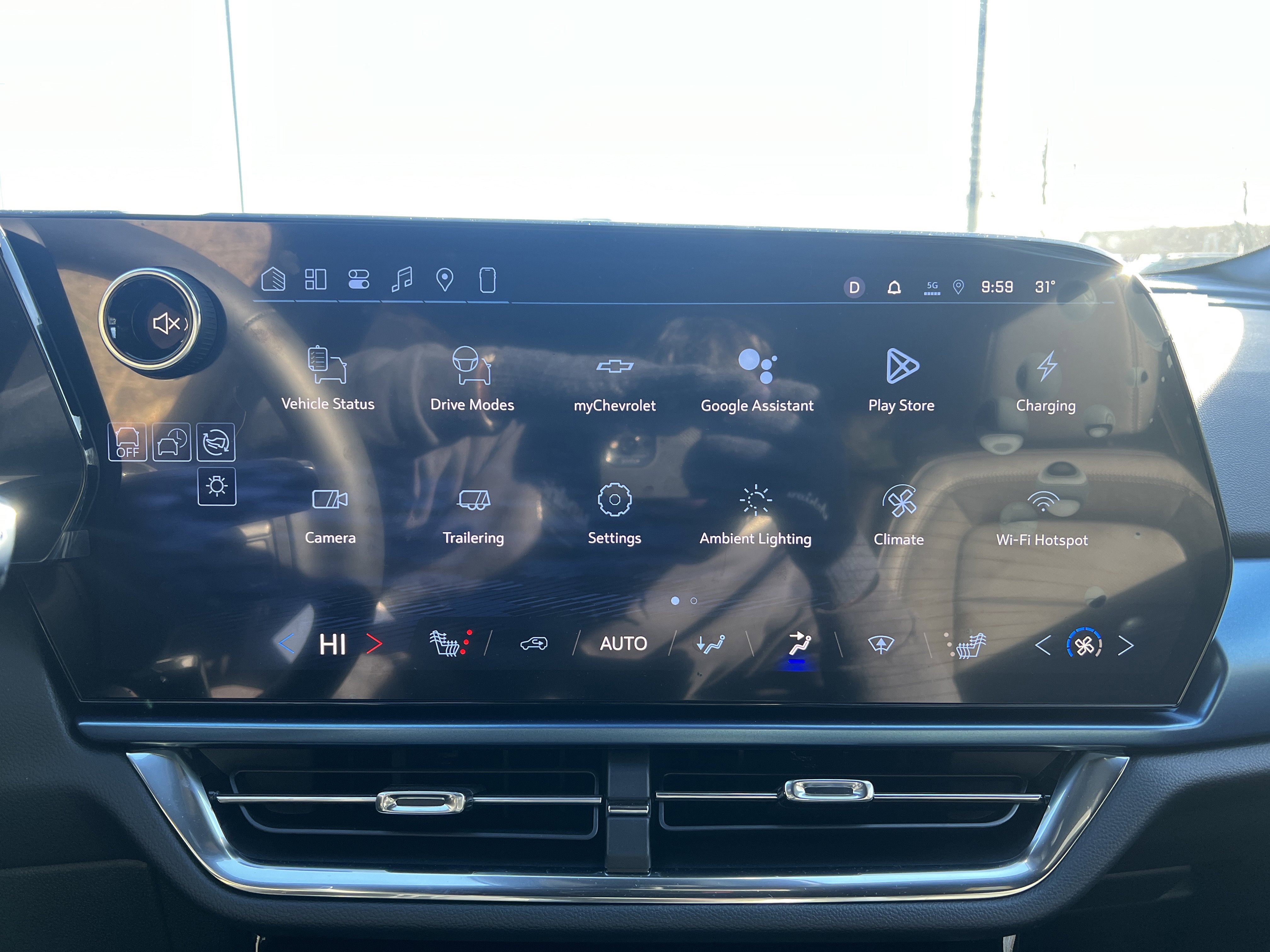 New 2026 Chevrolet Equinox EV LT AWD/4WD image 25