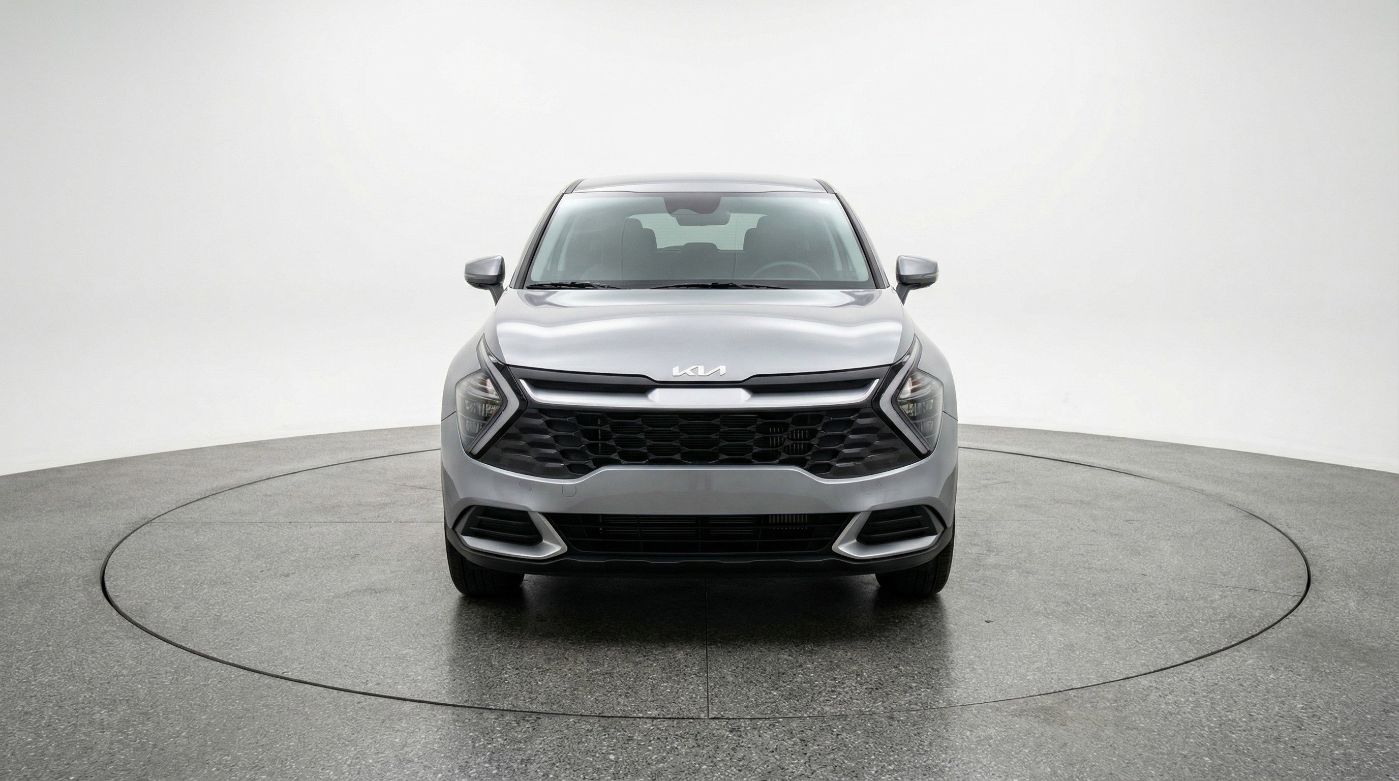 Used 2025 Kia Sportage LX image 2