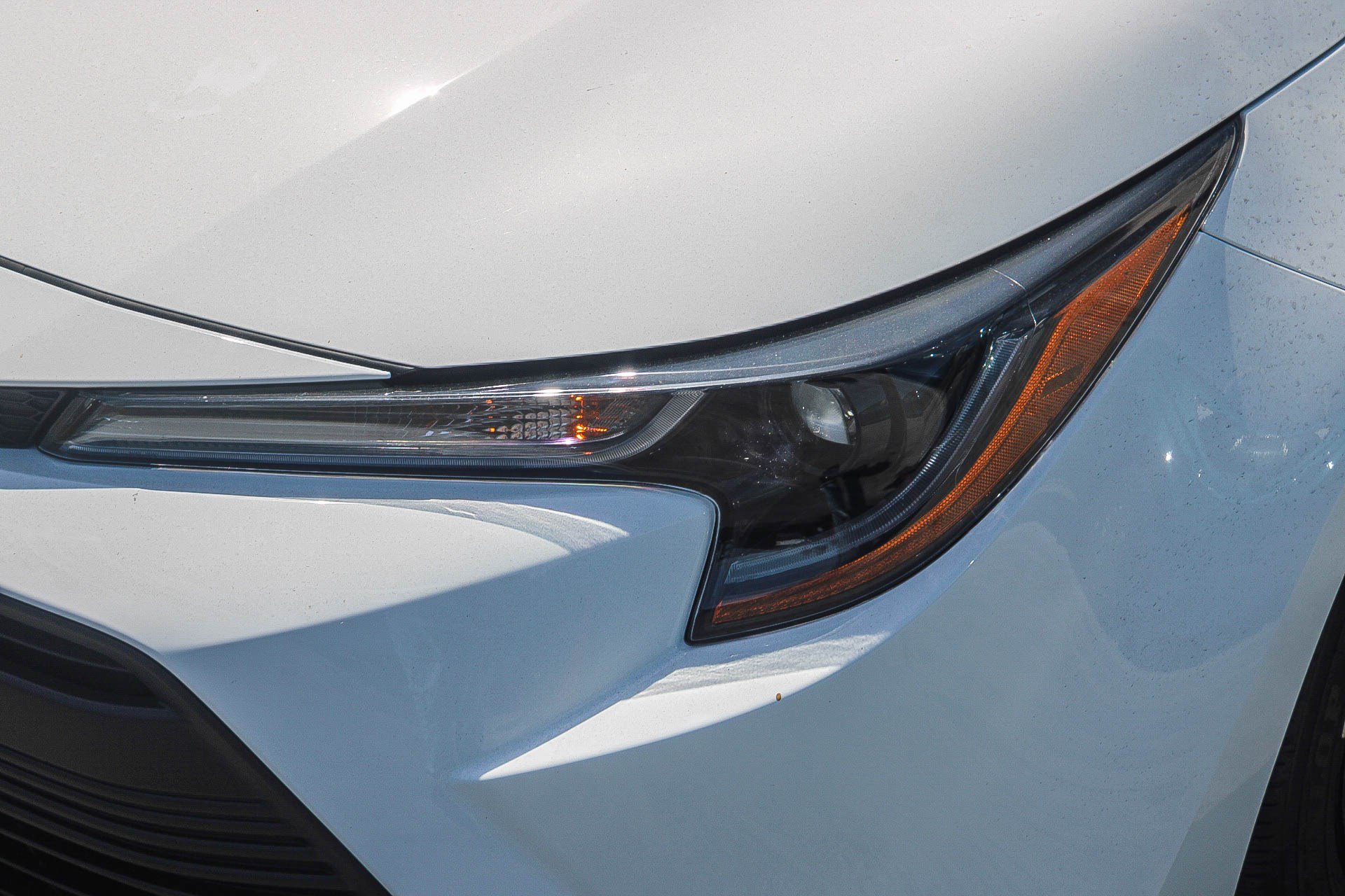 Used 2026 Toyota Corolla LE FWD image 5