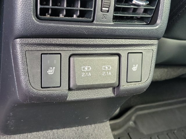 Used 2019 Subaru Outback 3.6R Limited AWD/4WD image 19