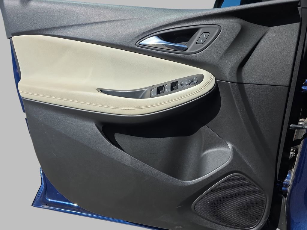 Certified 2023 Buick Encore GX Preferred FWD image 28