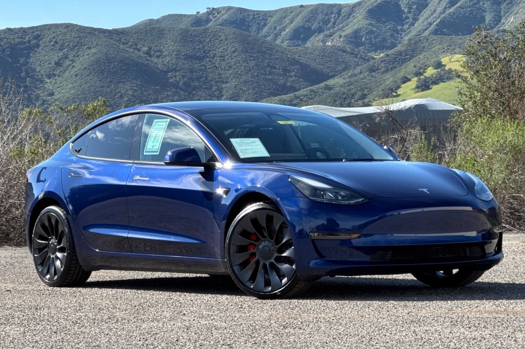 Used 2023 Tesla Model 3 Performance image 2