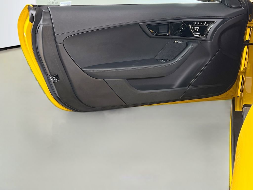 Used 2021 Jaguar F-TYPE R-Dynamic image 18