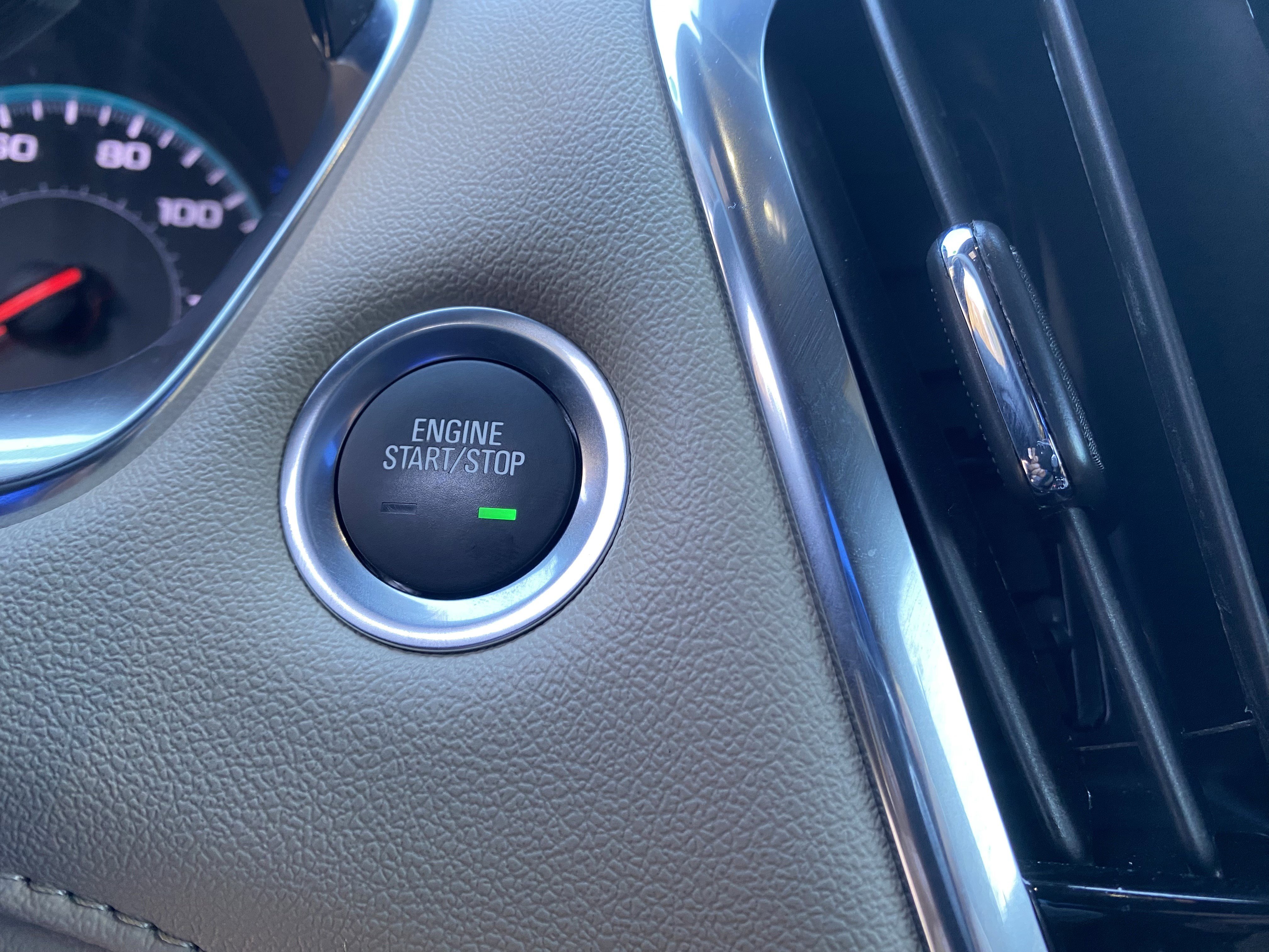 Used 2023 Chevrolet Traverse LS image 25