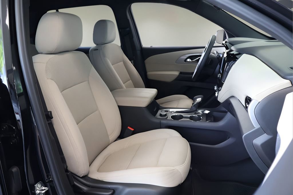Used 2022 Chevrolet Traverse LS FWD image 20