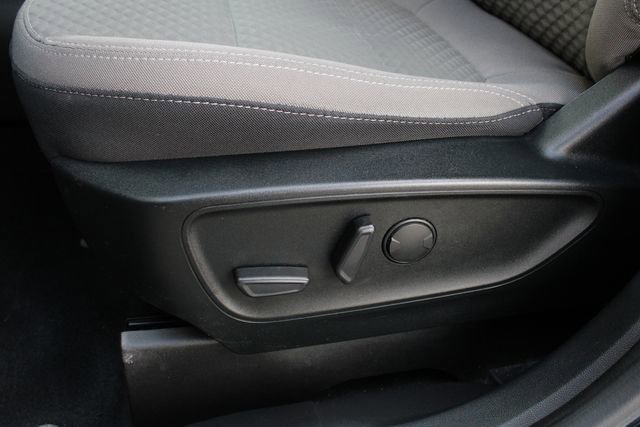 Used 2022 Ford Escape SE w/ Convenience Package image 3