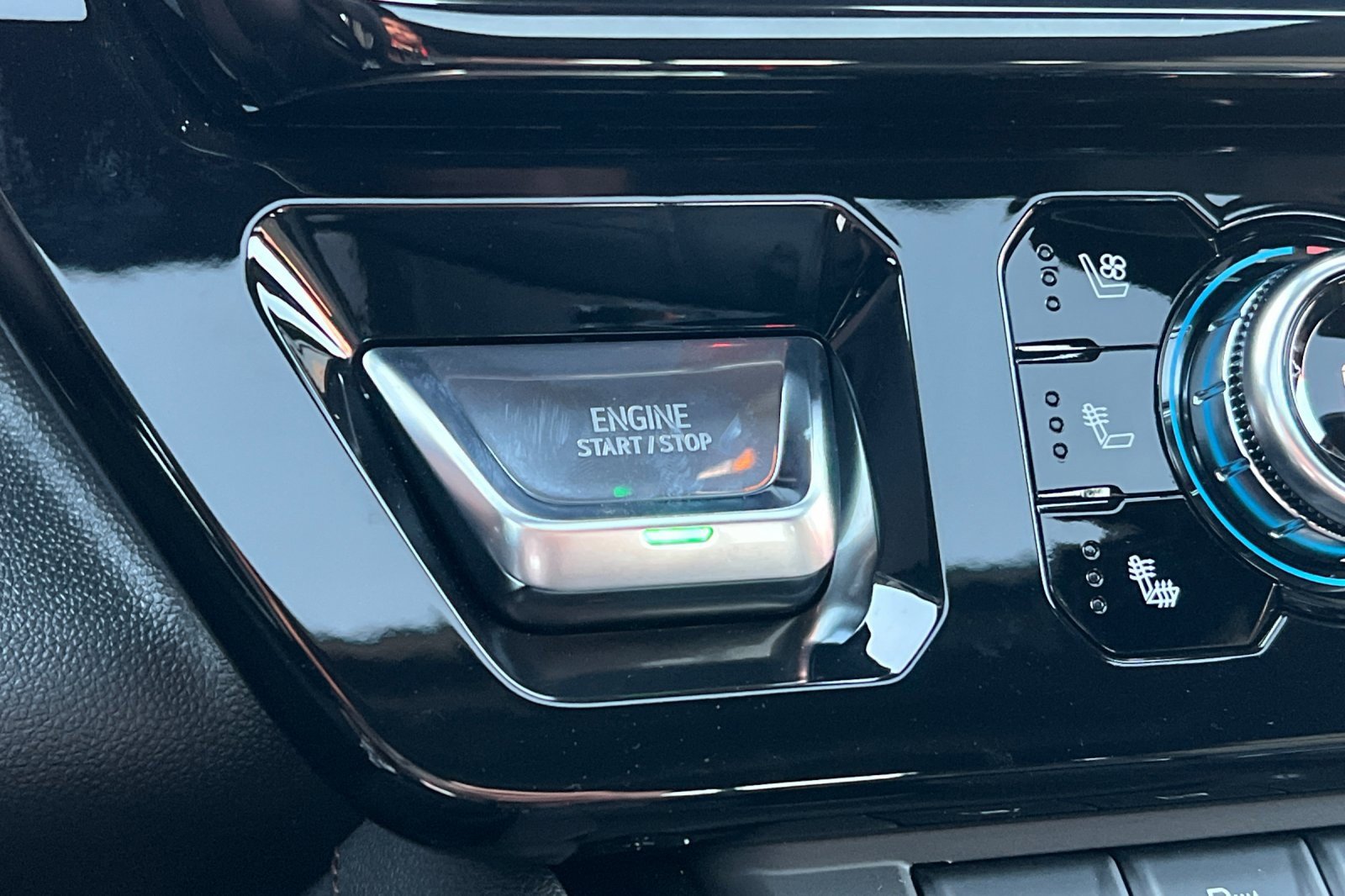 New 2026 GMC Sierra 1500 AT4 w/ AT4 Premium Package image 21