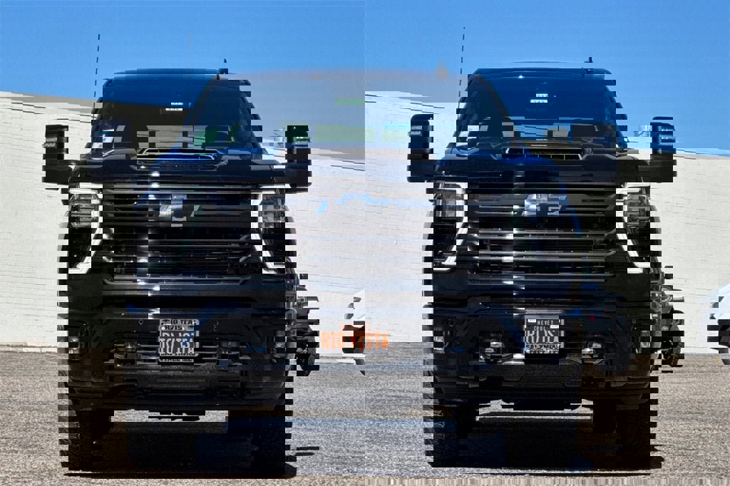 New 2025 Chevrolet Silverado 3500 High Country w/ High Country Premium Package image 9