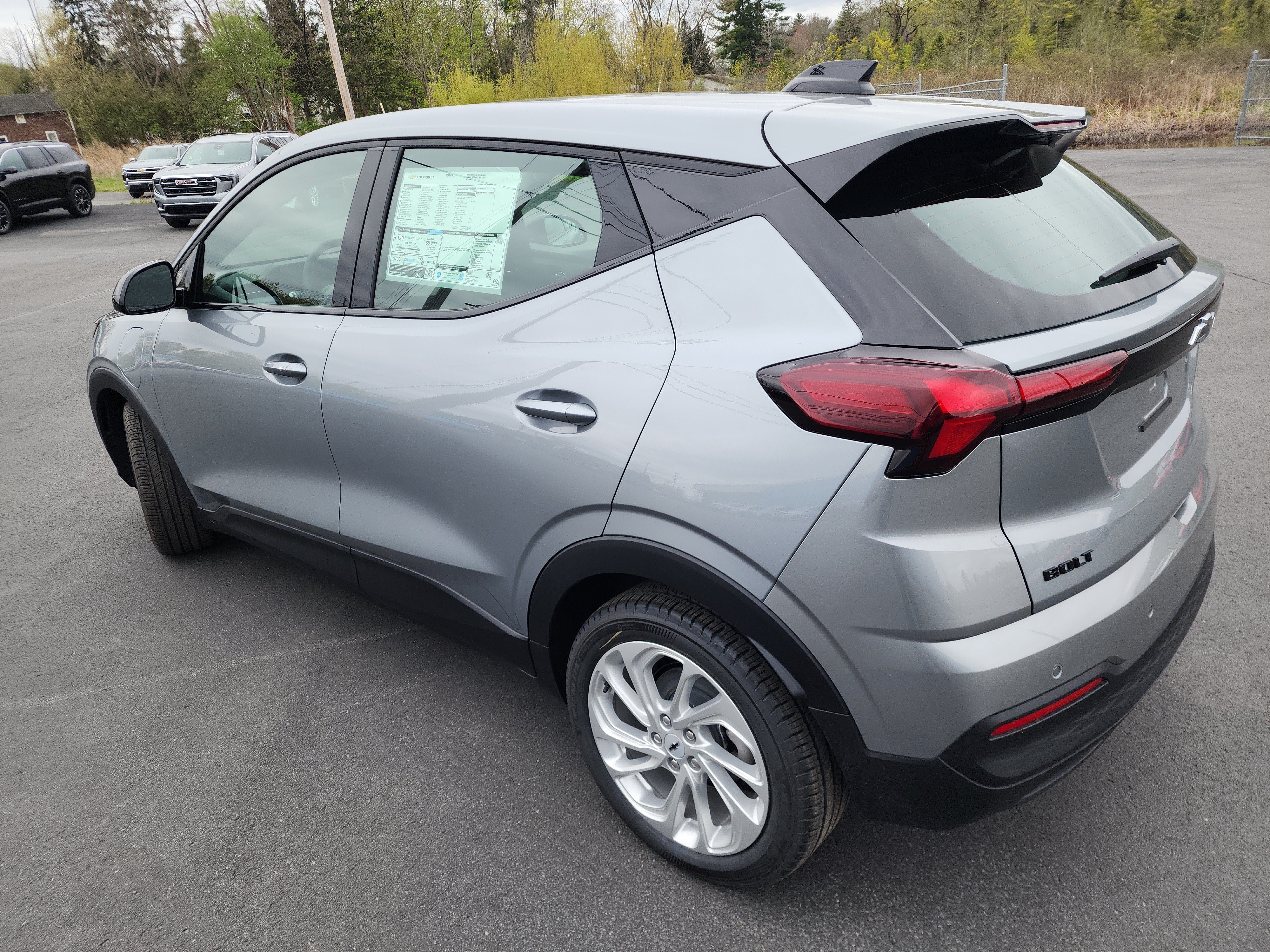 New 2027 Chevrolet Bolt LT w/ Comfort Package FWD image 6