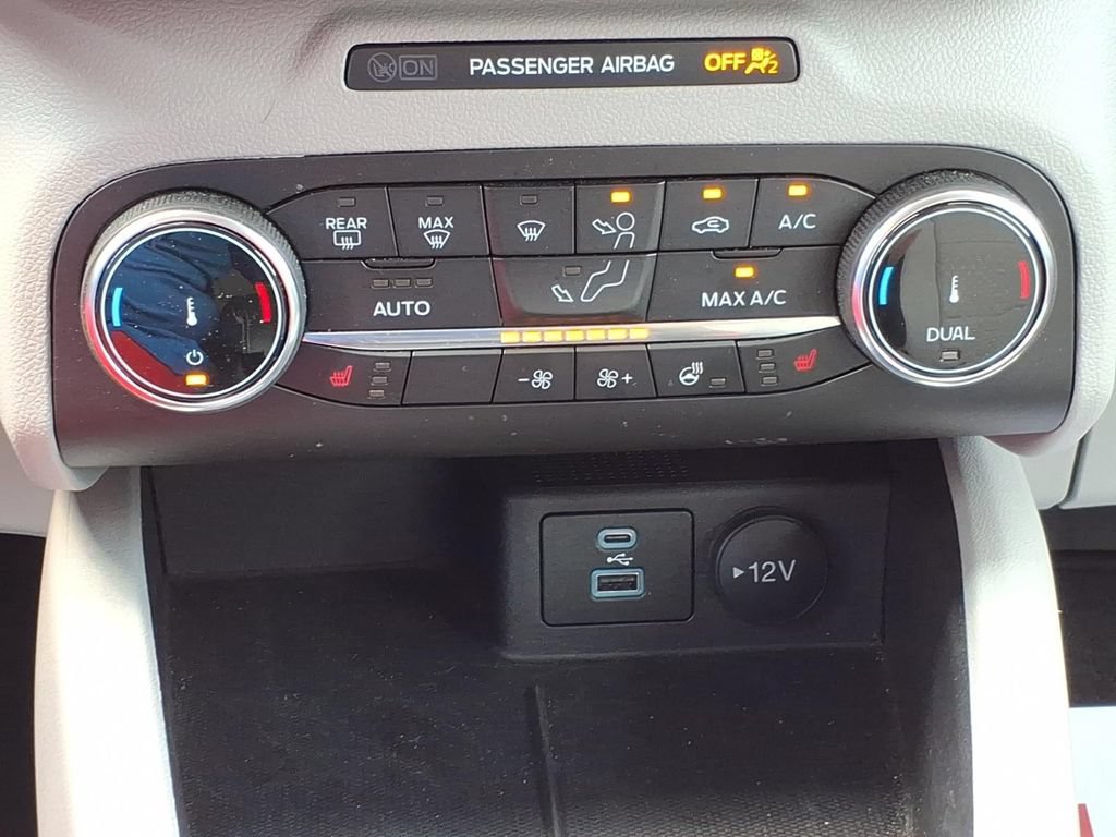 Used 2023 Ford Escape Active AWD/4WD image 17