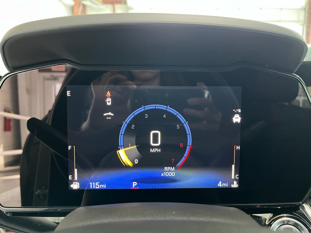 New 2026 Chevrolet Trax RS w/ Sunroof Package FWD image 17