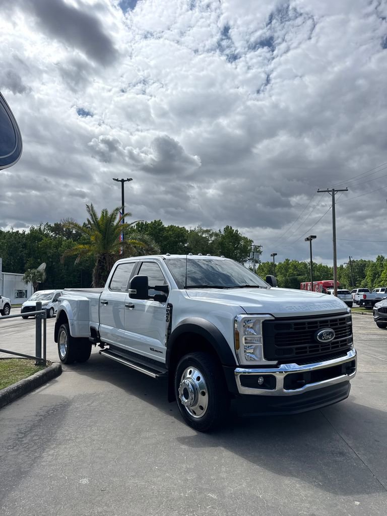 Used 2025 Ford F450 XL w/ XL Chrome Package image 4
