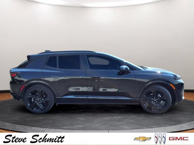 Used 2024 Chevrolet Equinox EV RS FWD image 25