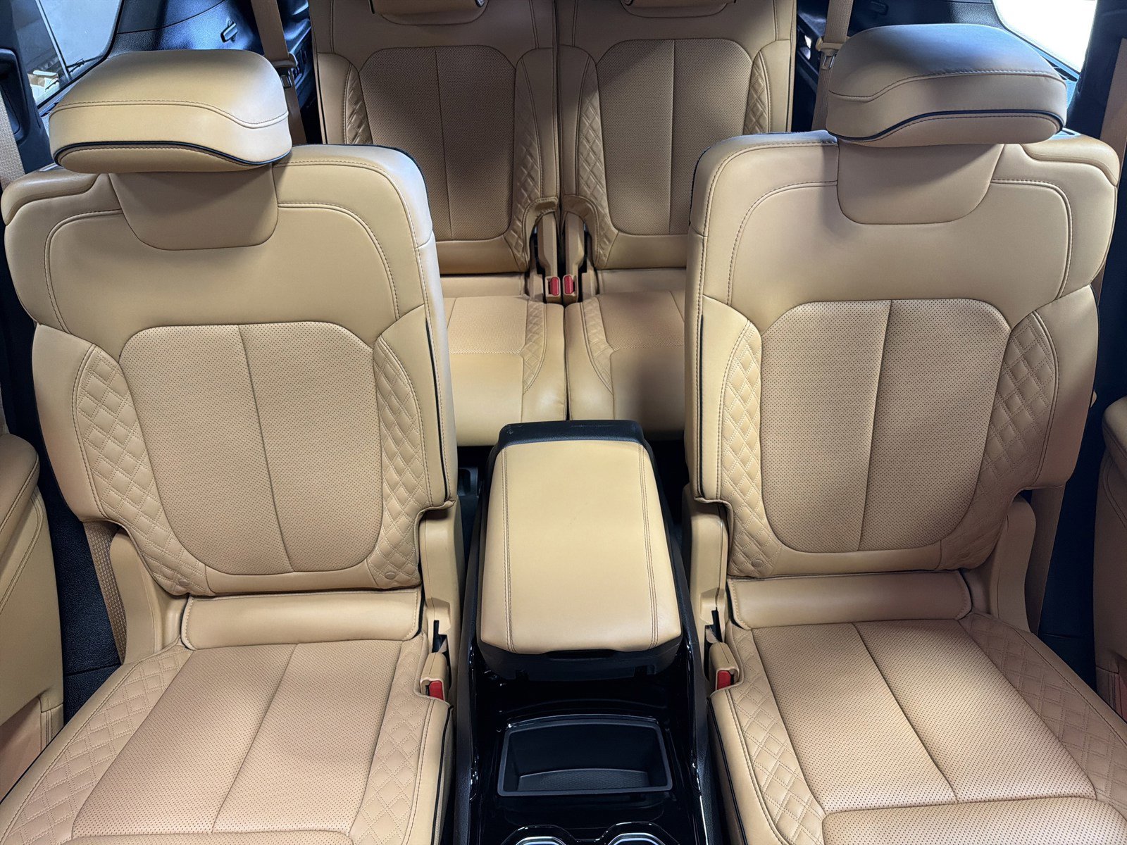 Used 2025 Jeep Grand Cherokee L Summit image 13