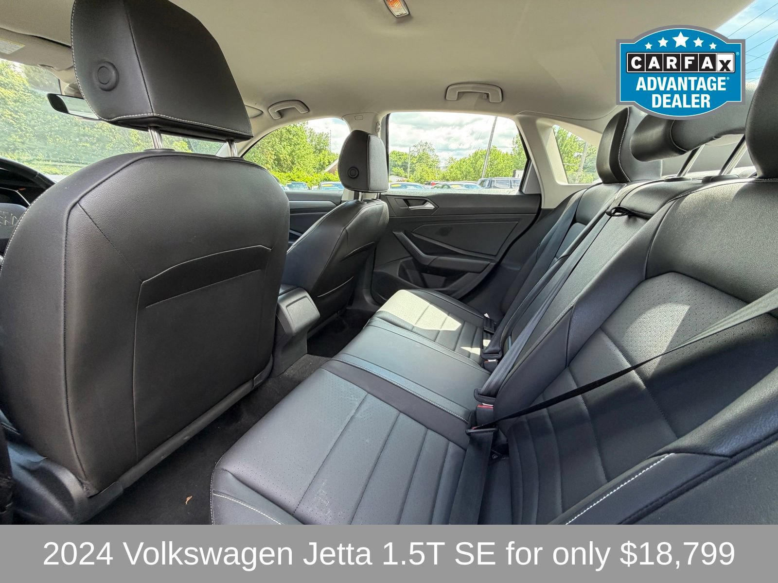 Used 2024 Volkswagen Jetta SE FWD image 11
